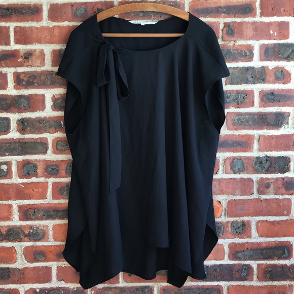 Short Sleeve Top with Bow - Picture 1 of 4